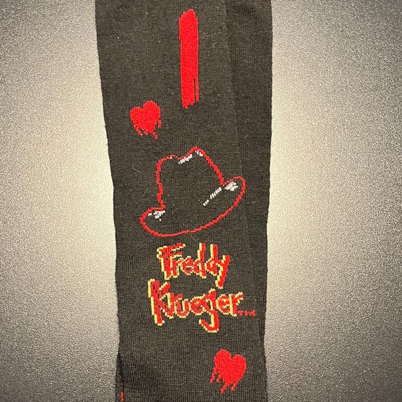 I Love Freddy Krueger Socks NWT Horror Halloween Elm Street - Picture 3 of 3